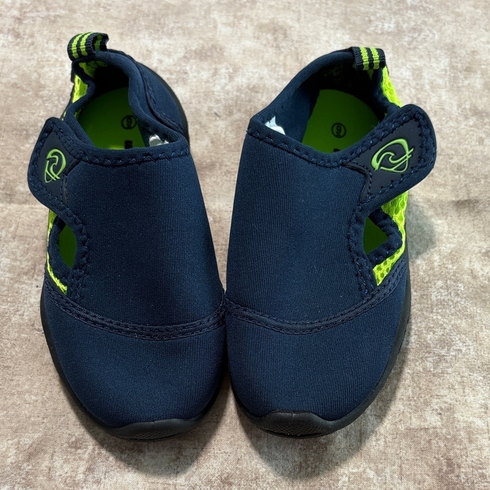 Kids Navy and Neon Green Water Shoes